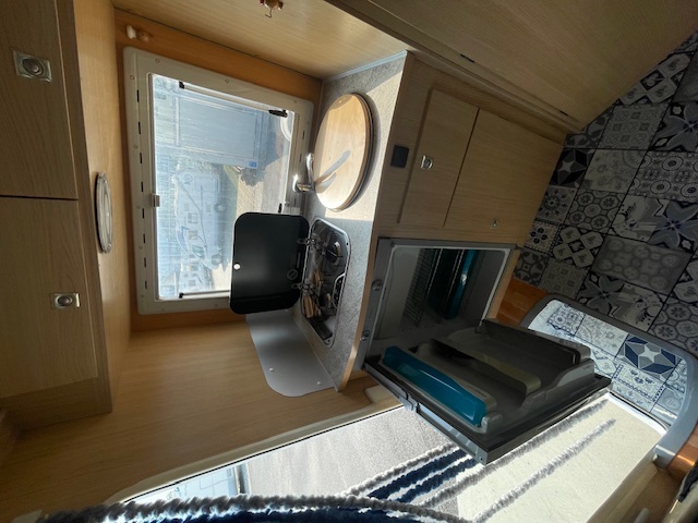 image desc